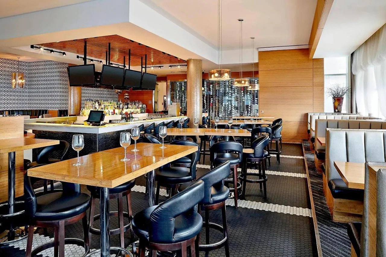Four Points By Sheraton Calgary Airport 4*,  Canada