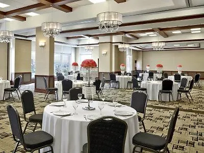 Four Points By Sheraton Calgary Airport Canada